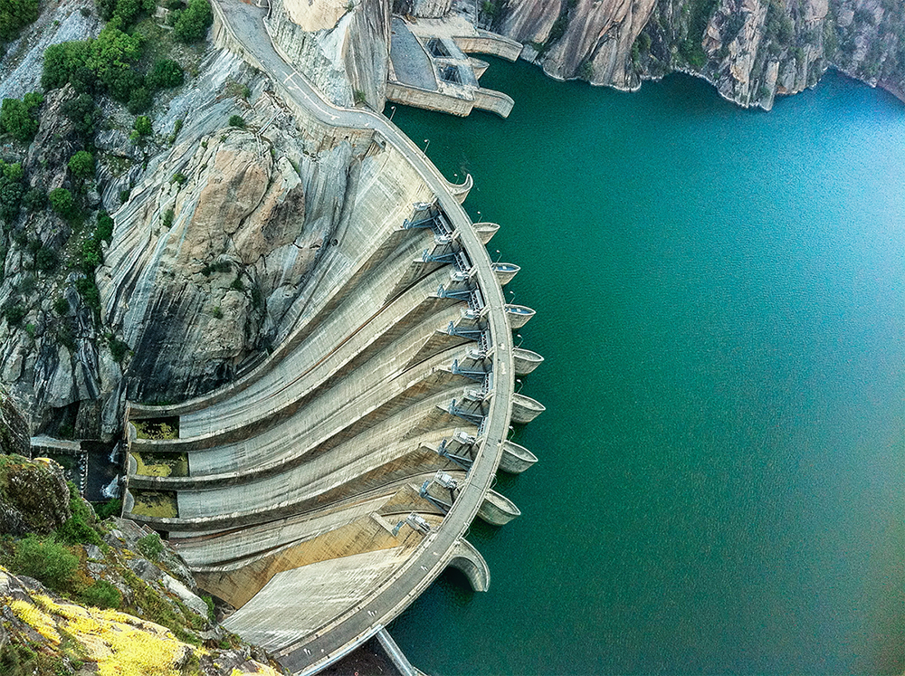 Commercial and Industrial LED Lighting